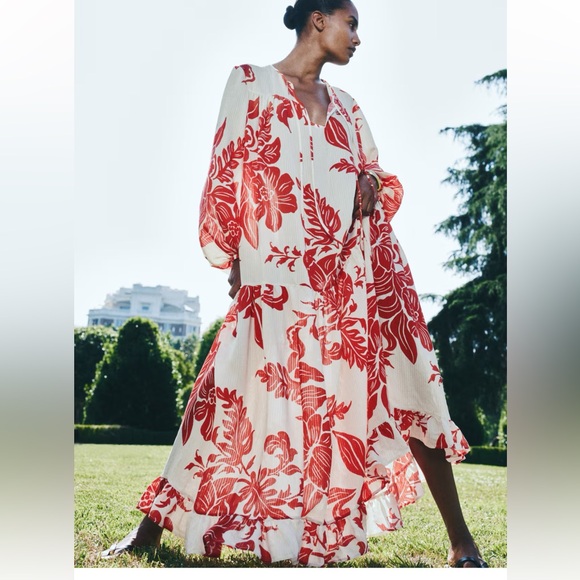 H&M Dresses & Skirts - H&M Sold Out Voluminous White Red Floral Flower Long Sleeve Dress M Medium